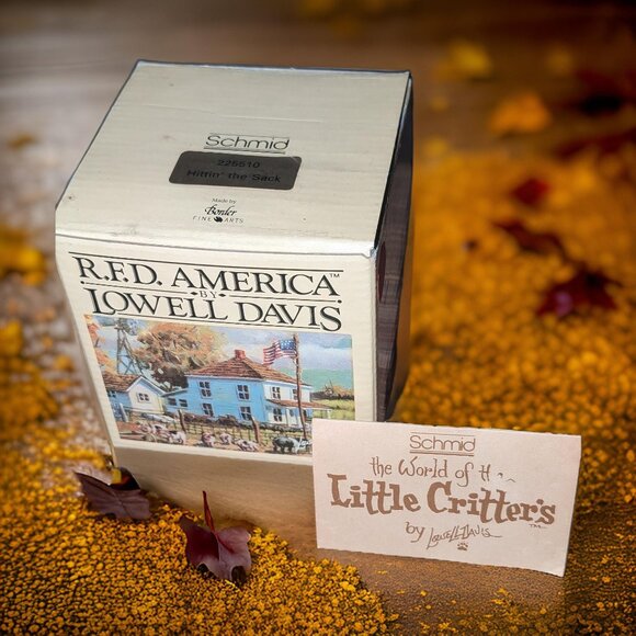 Lowell Davis Hittin' the Sack figurine by Schmid, With Box and Papers ORIGINAL - Picture 4 of 4